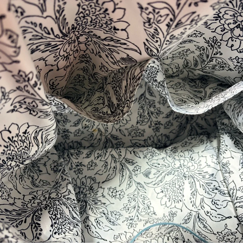 Vera Bradley Quilted Floral Tote Bag in Teal Blue - Picture 5 of 7